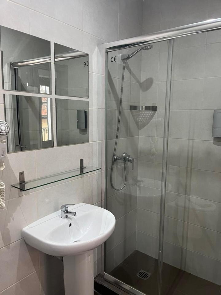 Fuencarral Rooms Madrid Luaran gambar