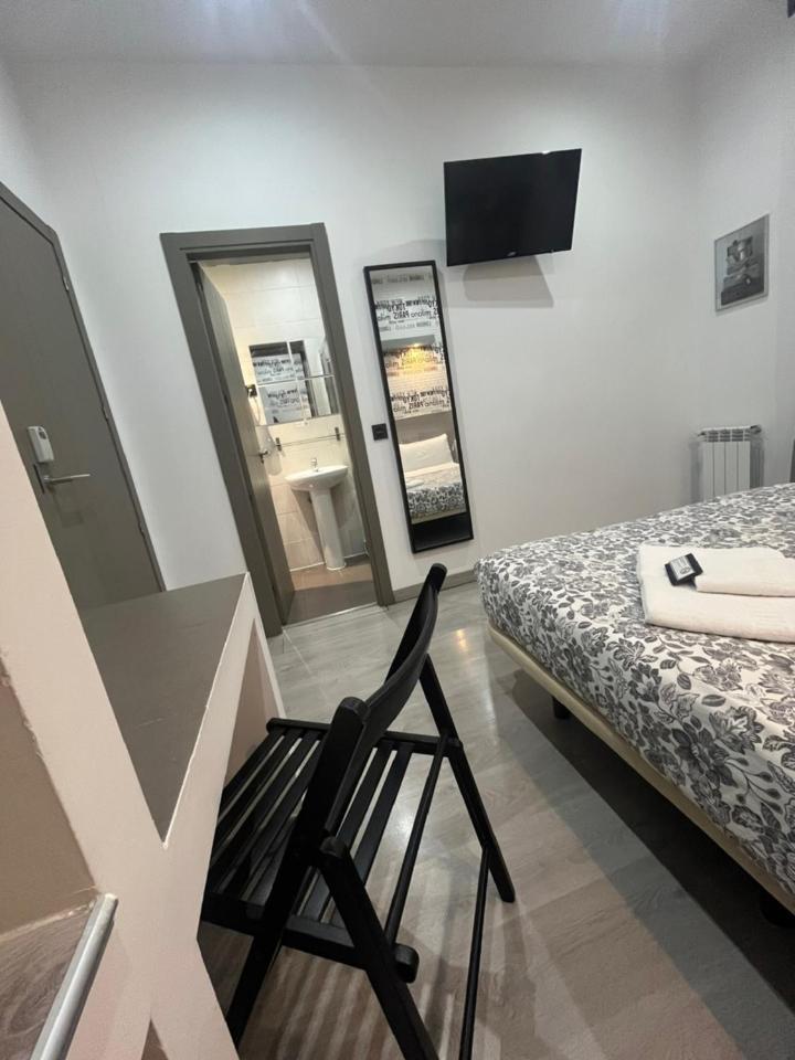 Fuencarral Rooms Madrid Luaran gambar