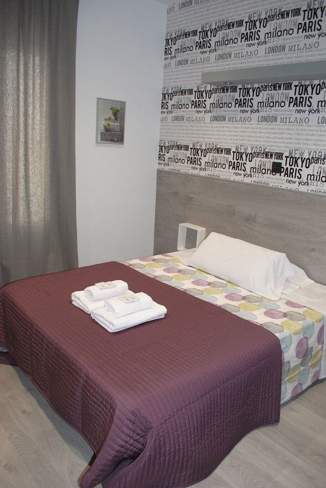 Fuencarral Rooms Madrid Luaran gambar
