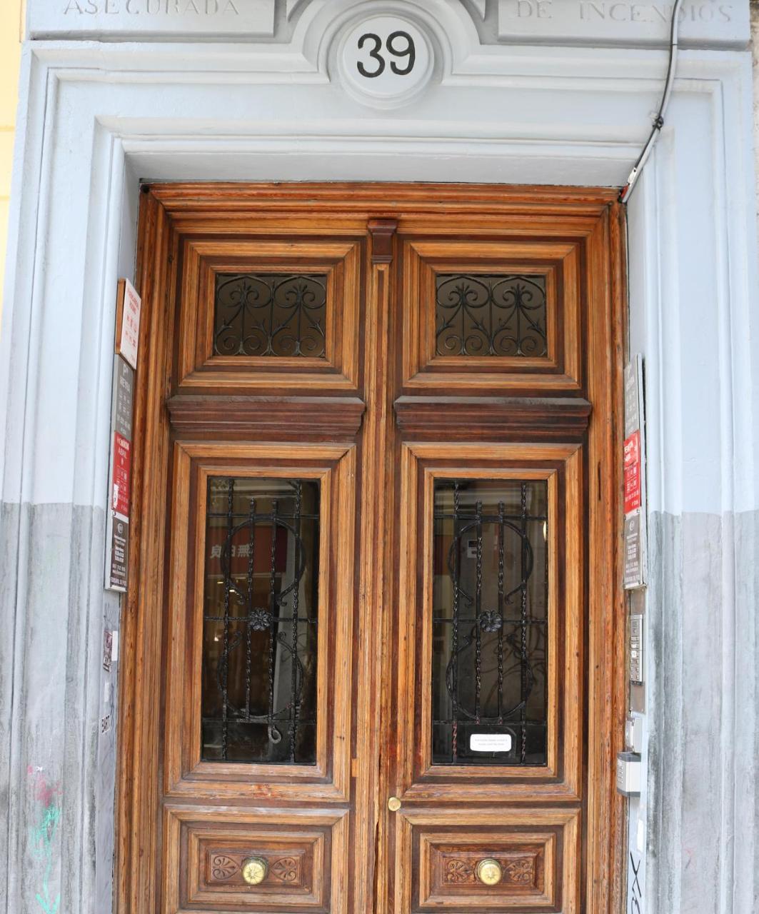 Fuencarral Rooms Madrid Luaran gambar